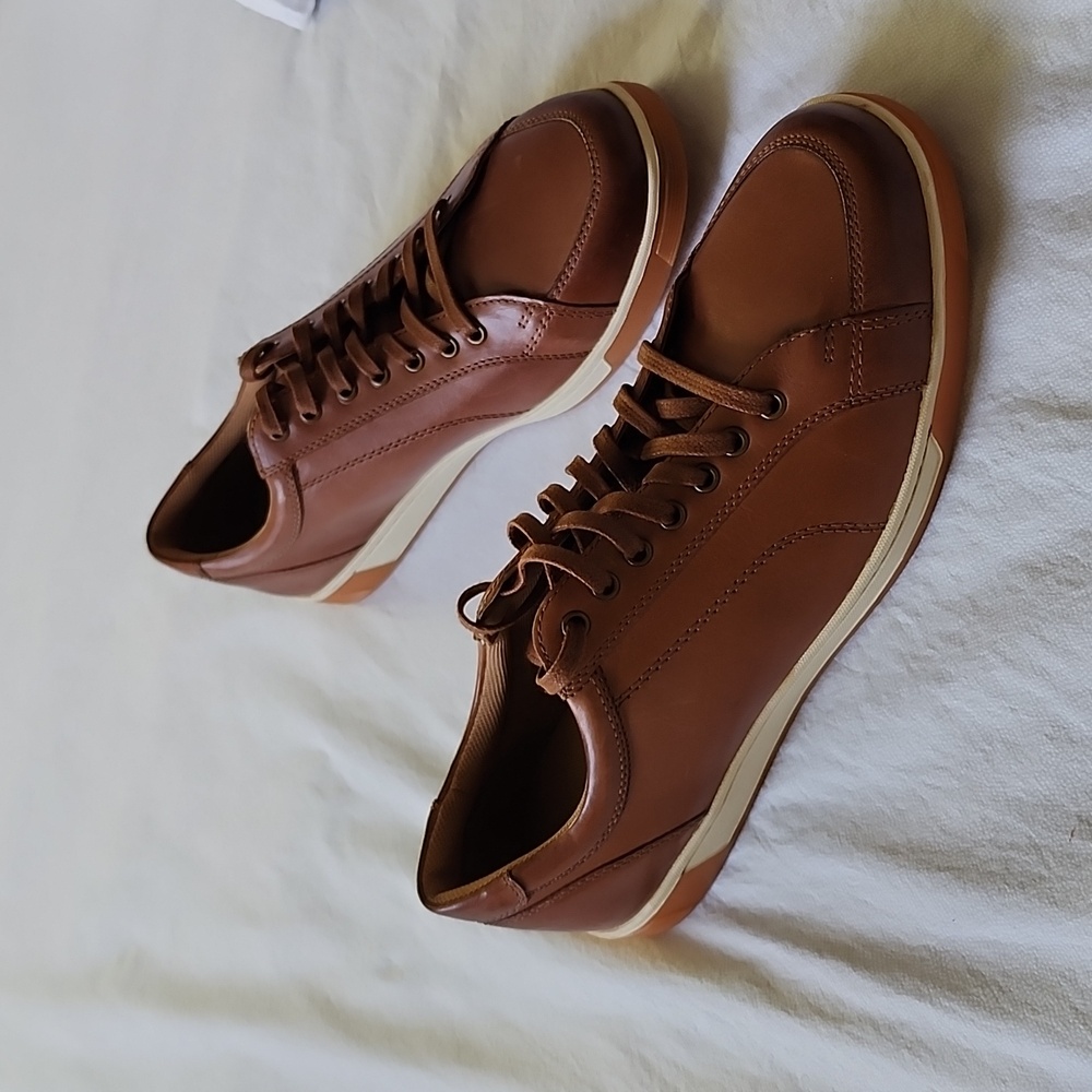 Cole Haan leather sneakers sz 10